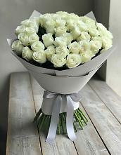 Букет 35 Белых роз в Горняке