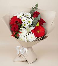 Букет цветов из:  Розы, Хризантемы, Герберы и Лилии в Горняке