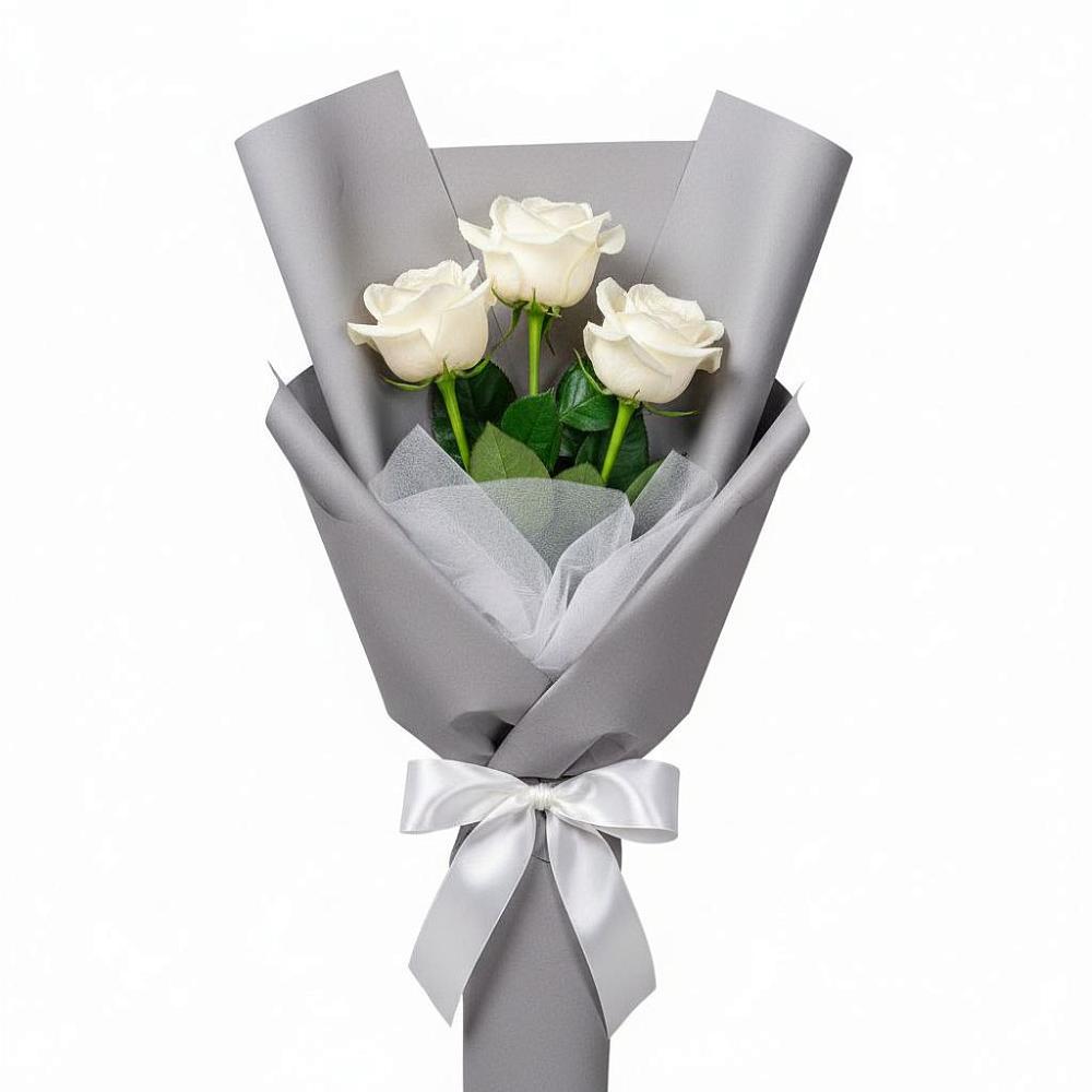 Букет 3 белые розы в Горняке
