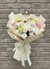 Букет цветов из:  Гвоздики, Розы, Лизиантусы и Хризантемы #REPLACE_PRED# Горняке