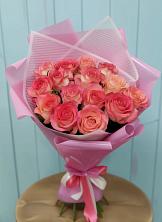 Букет 15 Розовых роз Равель в Горняке
