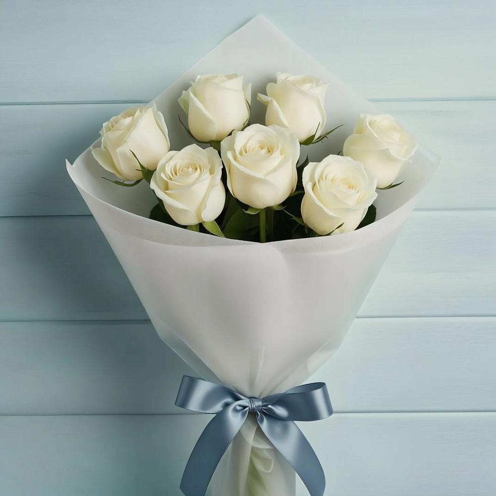 Букет 7 Белых роз Эдлесс Лав в Горняке