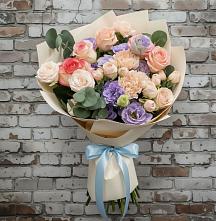 Букет цветов из:  Розы, Лизиантусы и Гвоздики #REPLACE_PRED# Горняке